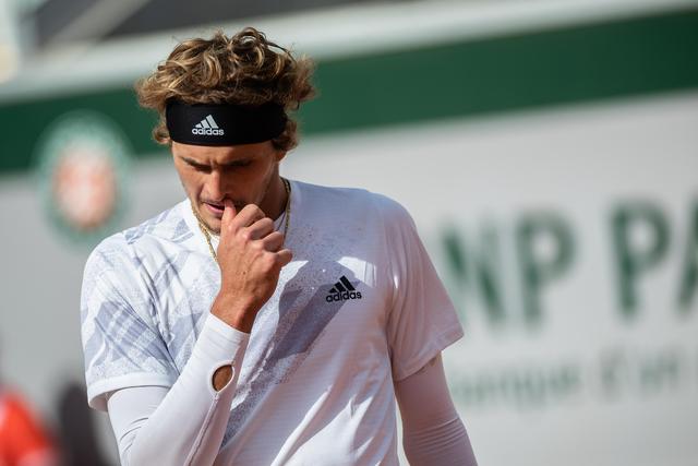 拉斯穆斯·霍伊伦(22 岁)在那不勒斯对阵尤文图斯的比赛中攻入 2 个进球！